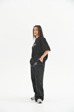 Load image into Gallery viewer, INSECURITY JEANS - BLACK
